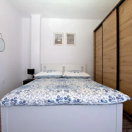 Bella Grau Y Platja Apartment *